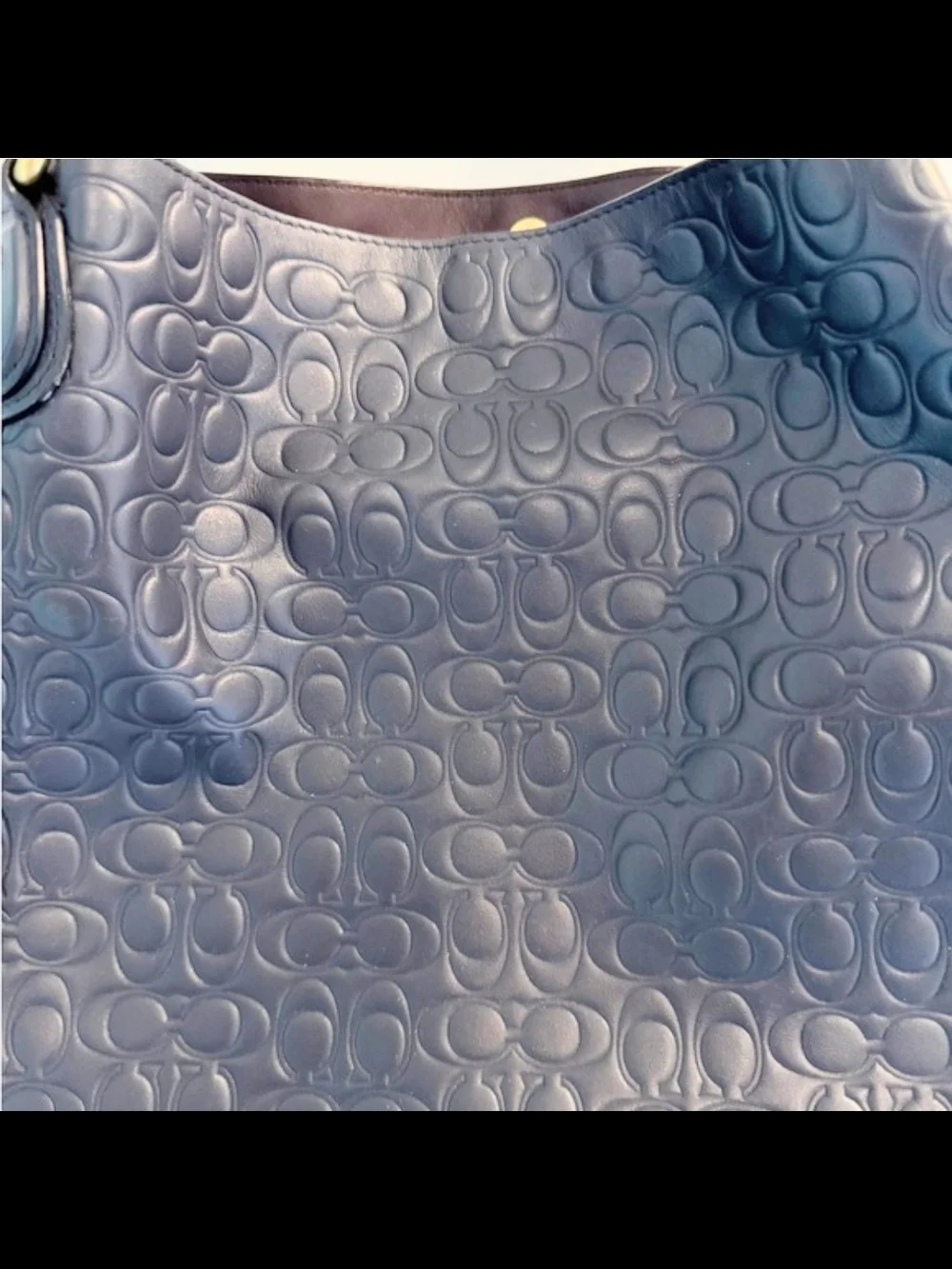 Embossed Navy Edie Shoulder Bag 31 In Signature Leather With Rivets